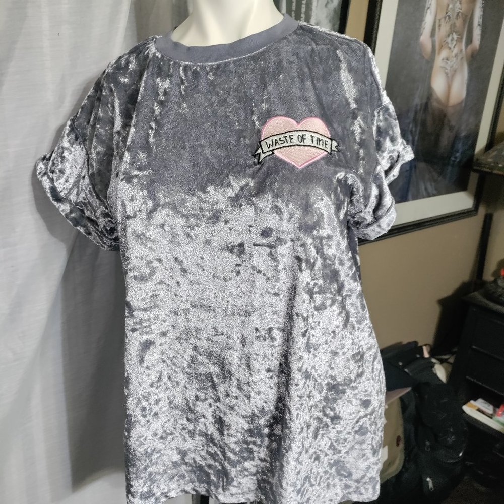 Cold Crush - Soft and Comfy Velvet Like Tee
